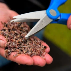 Cresta Double Blade Wormchopper -Visserij Benodigdheden Winkel Cresta Double Blade Wormchopper Pierenschaar 4720 3000 4