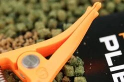 Guru PELLET PLIERS 11 Guru PELLET PLIERS -Visserij Benodigdheden Winkel Guru Pellet Pliers GPP 4 min