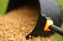 Guru RAPID RELEASE POLE CUPS -Visserij Benodigdheden Winkel Guru Rapid Release Pole Cups Voederbekers GRR200 6 min