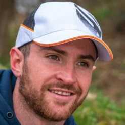 Guru WHITE TRUCKER CAP -Visserij Benodigdheden Winkel Guru White Trucker cap Pet min