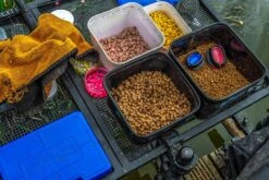 Preston VENTA-LITE SIDE TRAY - 2 Opties -Visserij Benodigdheden Winkel Preston Venta Lite Side Tray Aastafel Large Groot P0110025 1 min