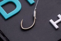 Drennan WIDE GAPE PELLET BARBLESS HOOKLENGTHS 6" - 15cm -Visserij Benodigdheden Winkel drennan Wide Gape Pellet barbless hooklengths onderlijnen 3 min