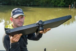 Matrix SELF SUPPORTING SIDE TRAY - 2 Opties -Visserij Benodigdheden Winkel matrix self supporting side tray aastafel 3 min