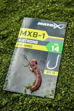 Matrix MXB-1 X STRONG EYED BARBED - 4 Opties 12 Matrix MXB-1 X STRONG EYED BARBED - 4 Opties -Visserij Benodigdheden Winkel mxb1 in use 10