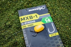 Matrix MXB-1 X STRONG EYED BARBED - 4 Opties 11 Matrix MXB-1 X STRONG EYED BARBED - 4 Opties -Visserij Benodigdheden Winkel mxb1 in use 8