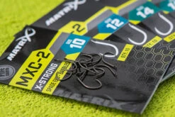 Matrix MXC-2 X STRONG SPADE END BARBLESS - 4 Opties -Visserij Benodigdheden Winkel mxc 2 in use 2
